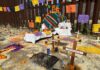 Con altar en muro fronterizo, les rinden honor a migrantes fallecidos