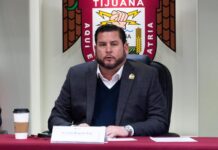 El XXV ayuntamiento de Tijuana se suma a la caravana de despedida a Javier Bátiz