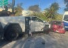 Tesla de lujo se vio involucrado en fuerte accidente vial